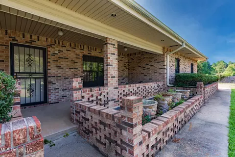 Exterior - 5232 Old Byram Rd, Byram, MS 39272 photo 7 of 18