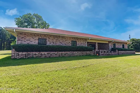 Exterior - 5232 Old Byram Rd, Byram, MS 39272 photo 3 of 18