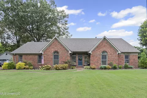 9095 Willow Branch Dr, Olive Branch, MS 38654
