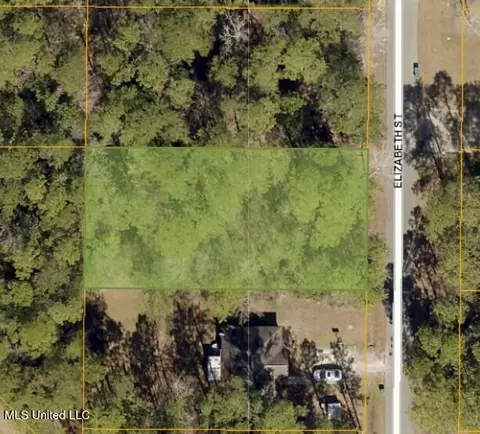 Elizabeth, Ocean Springs, MS 39564