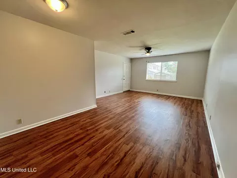 341 Lakebend Dr, Brandon, MS 39042 photo 8