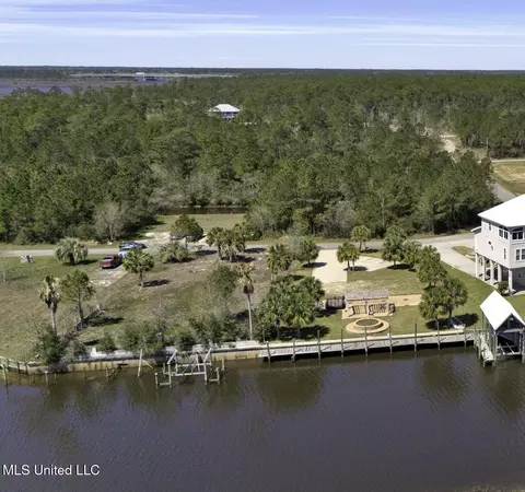 1322 Poki Pl, Diamondhead, MS 39525 photo 9
