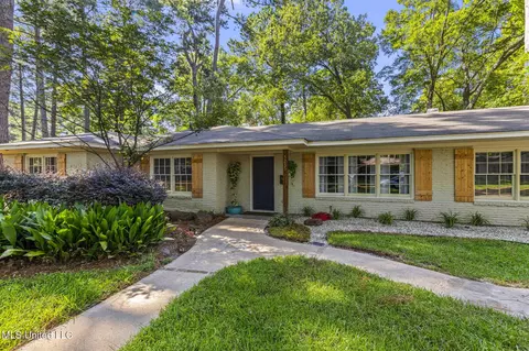 Exterior - 5235 Hialeah Dr, Jackson, MS 39211 photo 3 of 13