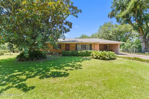 12157 Mccandliss Dr, Gulfport, MS 39503
