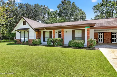 12114 Edington Pl, Gulfport, MS 39503