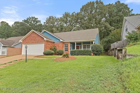 205 Huntington Hill Dr, Clinton, MS 39056