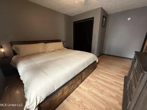 Bedroom - 98 Ashley St, Vicksburg, MS 39183 photo 1 of 2