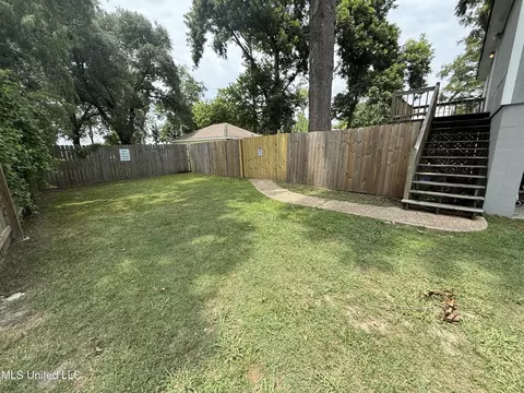Exterior - 98 Ashley St, Vicksburg, MS 39183 photo 5 of 5
