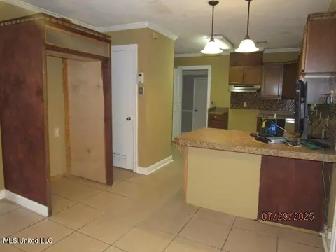 1614 Dianne Dr, Jackson, MS 39204 photo 7