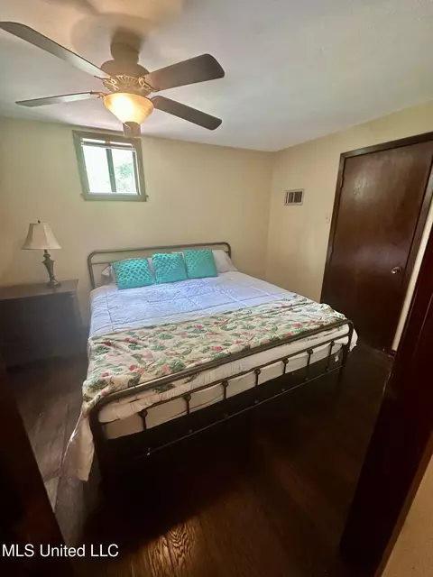 Bedroom - 56 Dunbar Rd, Natchez, MS 39120 photo 1 of 5