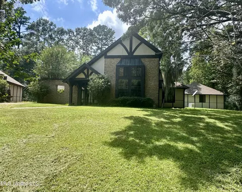 56 Dunbar Rd, Natchez, MS 39120