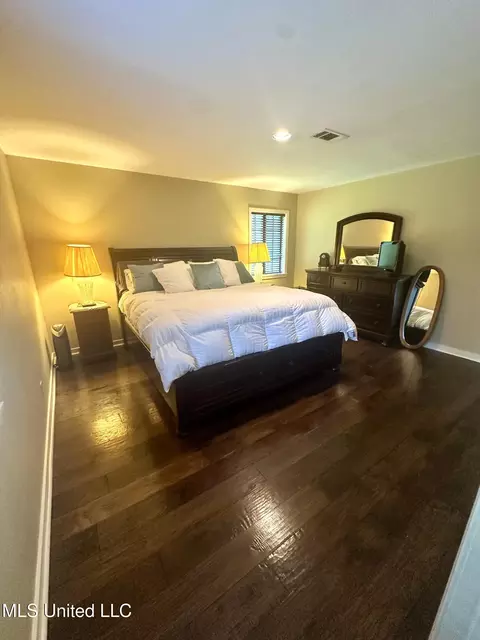 Bedroom - 56 Dunbar Rd, Natchez, MS 39120 photo 2 of 5