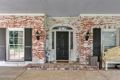 Exterior - 153 Peach St, Flora, MS 39071 photo 3 of 14