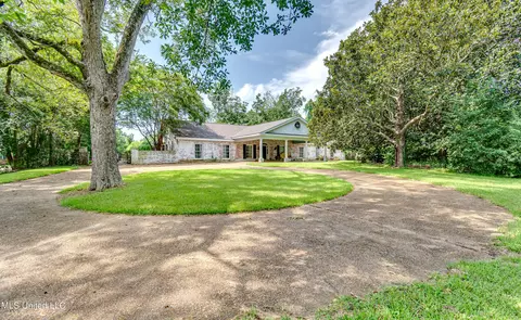 Exterior - 153 Peach St, Flora, MS 39071 photo 10 of 14