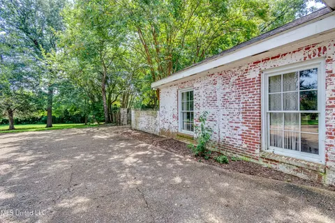 Exterior - 153 Peach St, Flora, MS 39071 photo 7 of 14
