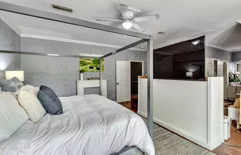 Bedroom - 153 Peach St, Flora, MS 39071 photo 5 of 12