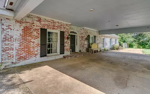 Exterior - 153 Peach St, Flora, MS 39071 photo 5 of 14