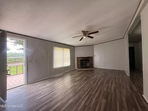 315 Boteler Rd, Florence, MS 39073 photo 4