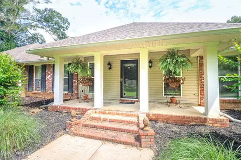 1170 Old Jackson Rd Ext, Terry, MS 39170