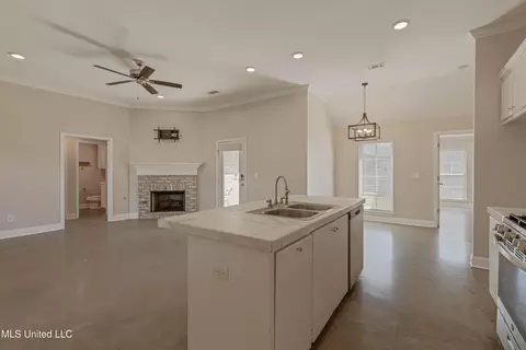 Living - 938 Filmore Dr, Brandon, MS 39042 photo 4 of 4