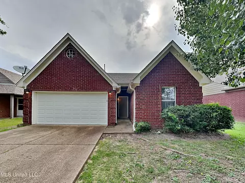 5714 Steffani Dr, Southaven, MS 38671