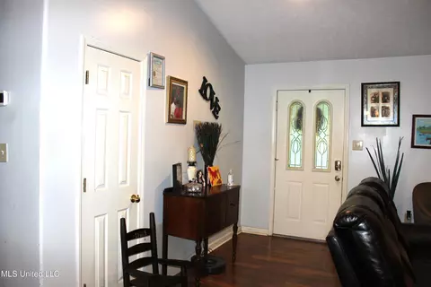 Entry Way - 78 Walsh Cv, Byram, MS 39272 photo 1 of 2