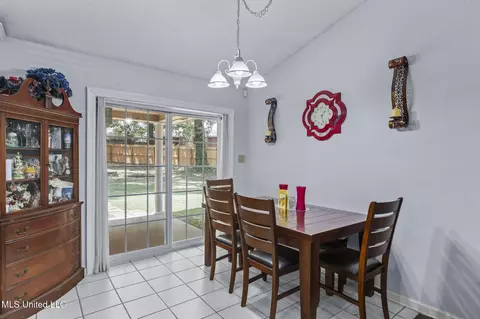 Dining - 78 Walsh Cv, Byram, MS 39272 photo 1 of 2