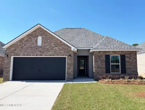 1304 Redfish Dr, Gulfport, MS 39507