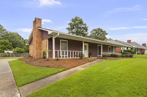 668 Bruin Ave, Pearl, MS 39208