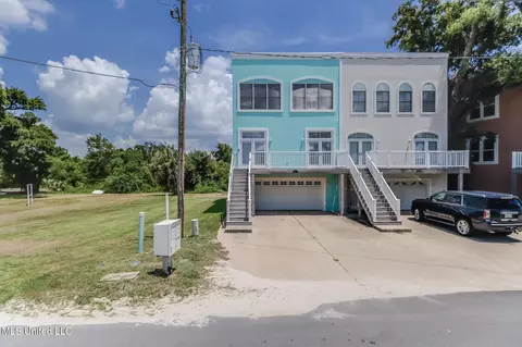 80 E Beach Blvd #7, Gulfport, MS 39507