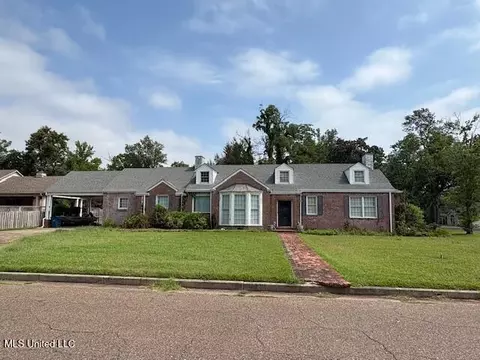 403 Cypress Ave, Clarksdale, MS 38614