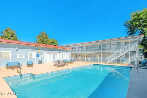 1664 Beach Blvd #165, Biloxi, MS 39531