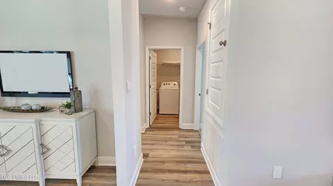 Entry Way - 101 Firefly Dr, Lucedale, MS 39452 photo 4 of 5