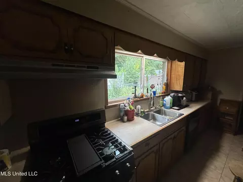 Kitchen - 1173 Northwest Ave, Durant, MS 39063 photo 1 of 2