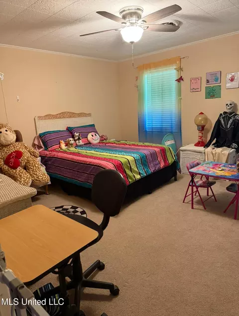 Bedroom - 1173 Northwest Ave, Durant, MS 39063 photo 2 of 4