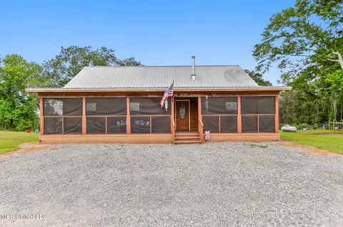 150 Byrd Ln, Lucedale, MS 39452