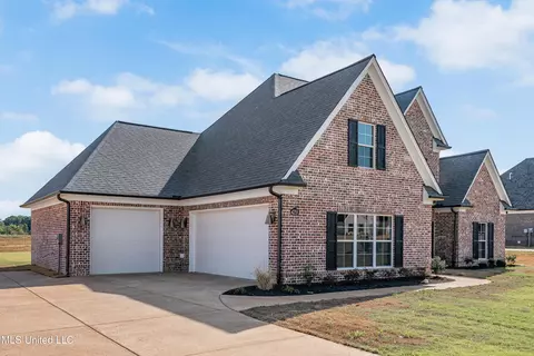 4259 Adriane Cv, Nesbit, MS 38651 photo 3