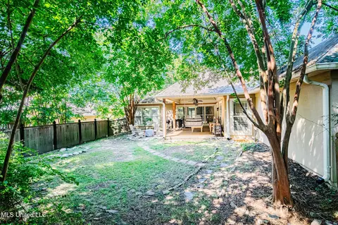 Exterior - 404 Eastpointe Cv, Madison, MS 39110 photo 13 of 14
