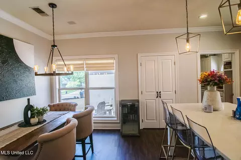 Dining - 404 Eastpointe Cv, Madison, MS 39110 photo 1 of 7