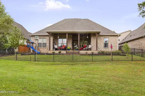 Exterior - 140 Greenway Ln, Madison, MS 39110 photo 13 of 15