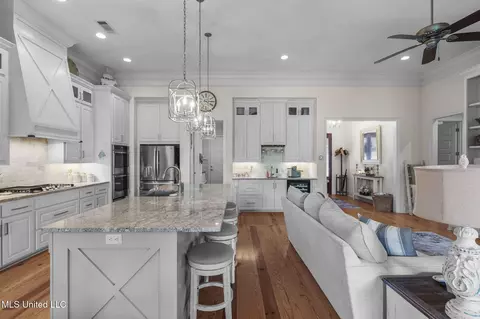 Kitchen - 140 Greenway Ln, Madison, MS 39110 photo 1 of 8