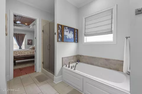 Bath - 140 Greenway Ln, Madison, MS 39110 photo 1 of 5