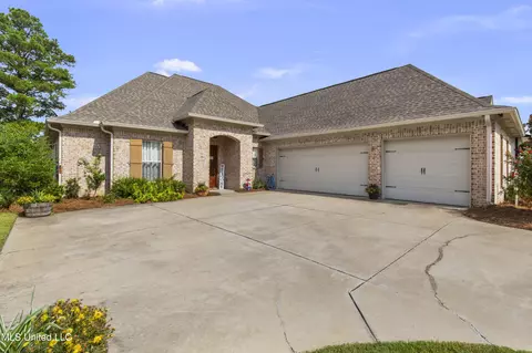 Exterior - 140 Greenway Ln, Madison, MS 39110 photo 4 of 15