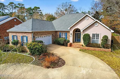 85532 W Diamondhead Dr, Diamondhead, MS 39525