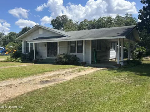 118 E Monroe Ave, Greenwood, MS 38930