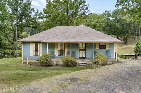 4910 Koko Reef Dr, Hernando, MS 38632