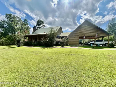 215 Co Rd 369, Carrollton, MS 38917