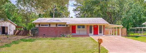 3257 Harle St, Pearl, MS 39208