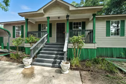 608 Baldwin St, Summit, MS 39666