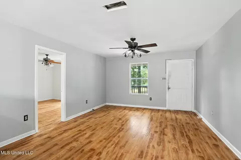 Living - 608 Baldwin St, Summit, MS 39666 photo 3 of 3